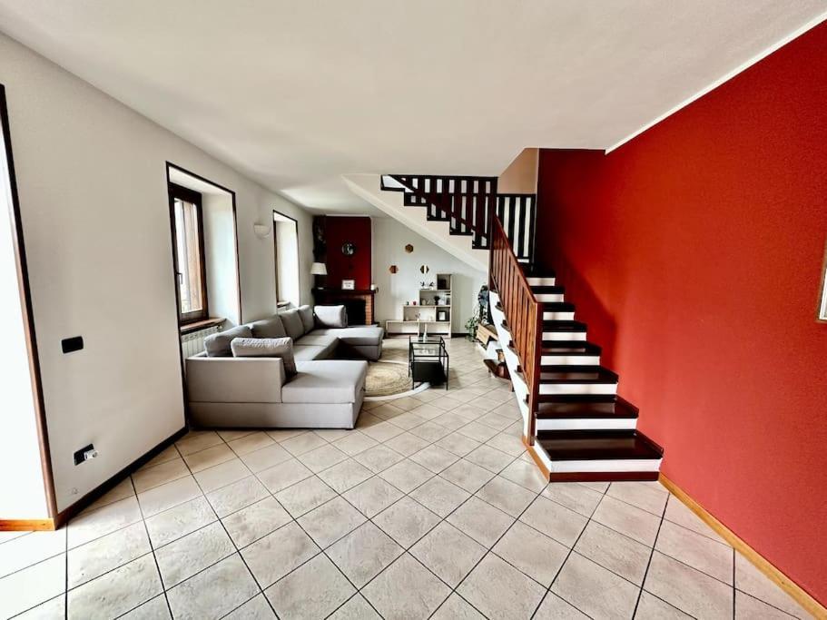 3Br Villetta Con Panoramica Sul Lago Нессо Экстерьер фото