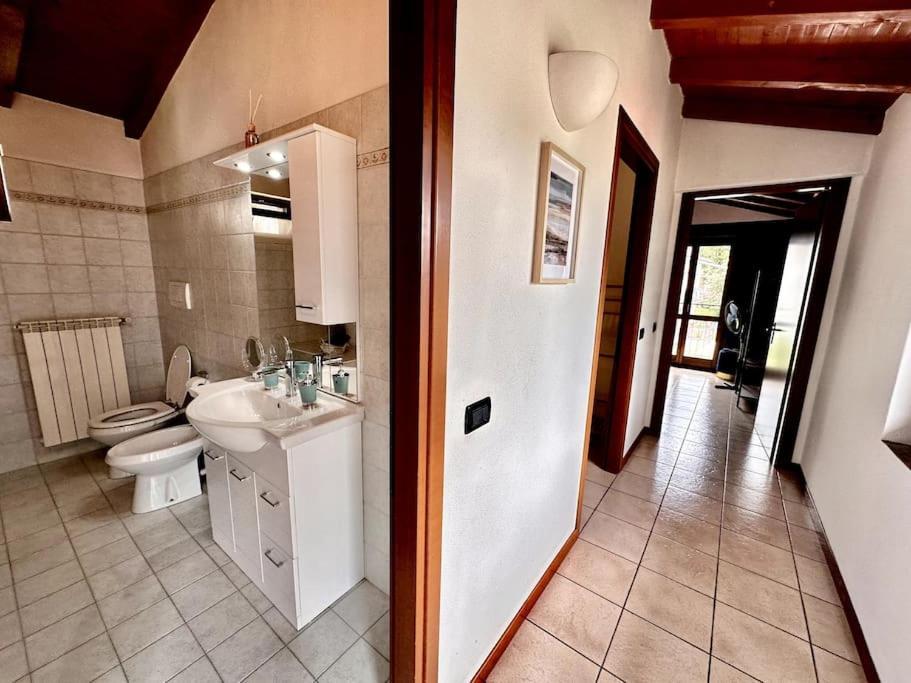 3Br Villetta Con Panoramica Sul Lago Нессо Экстерьер фото