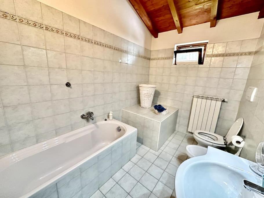 3Br Villetta Con Panoramica Sul Lago Нессо Экстерьер фото